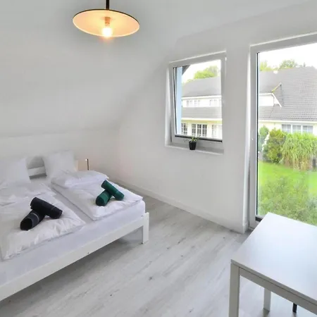 Villa Comfortable Villa, *