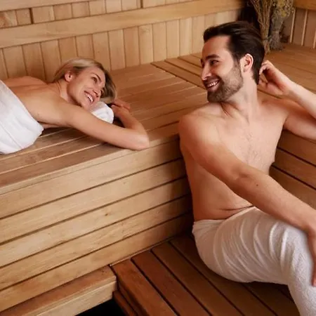 Comfortable With Private Sauna Mielenko